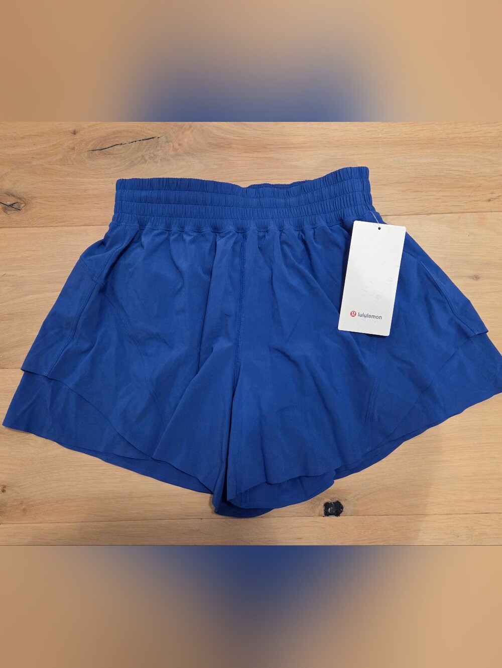 Lululemon Shake It Out High-Rise Running Short 4" Size S Beach Ball Blue